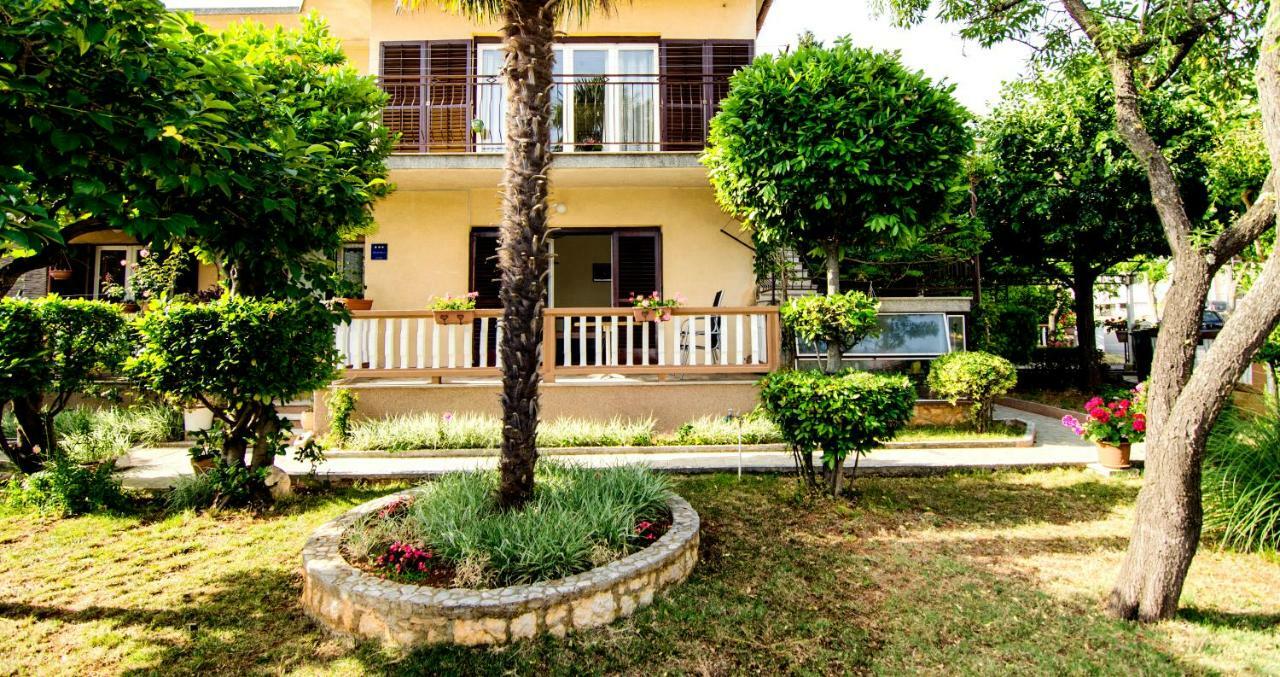 Apartman Darja أوماغ المظهر الخارجي الصورة